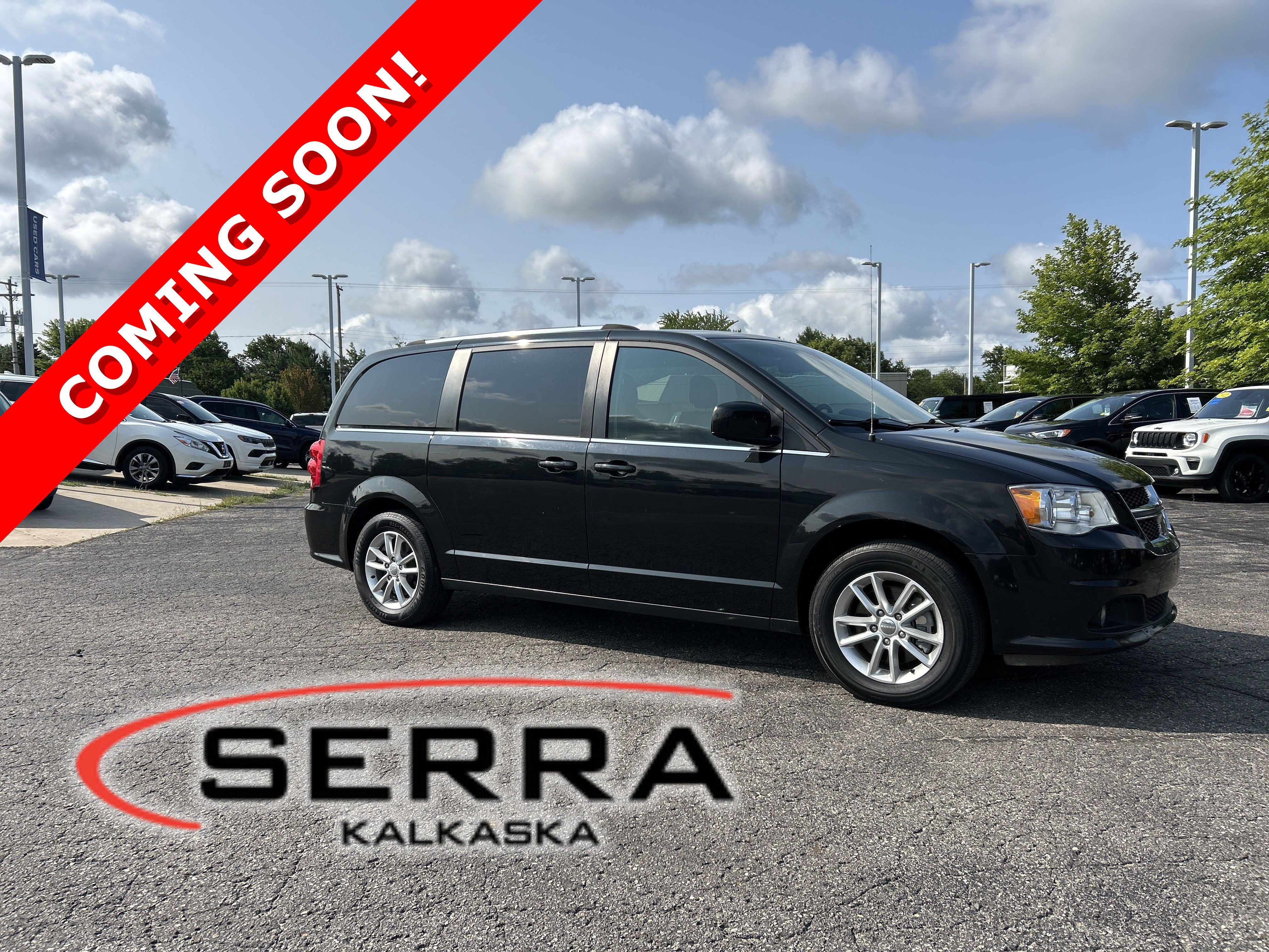 Used 2019 Dodge Grand Caravan SXT FWD image 1