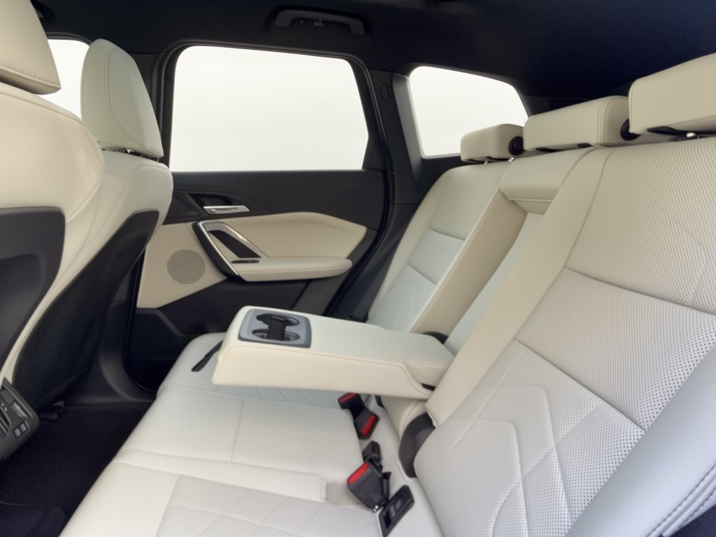 New 2027 BMW X1 xDrive28i AWD/4WD image 25
