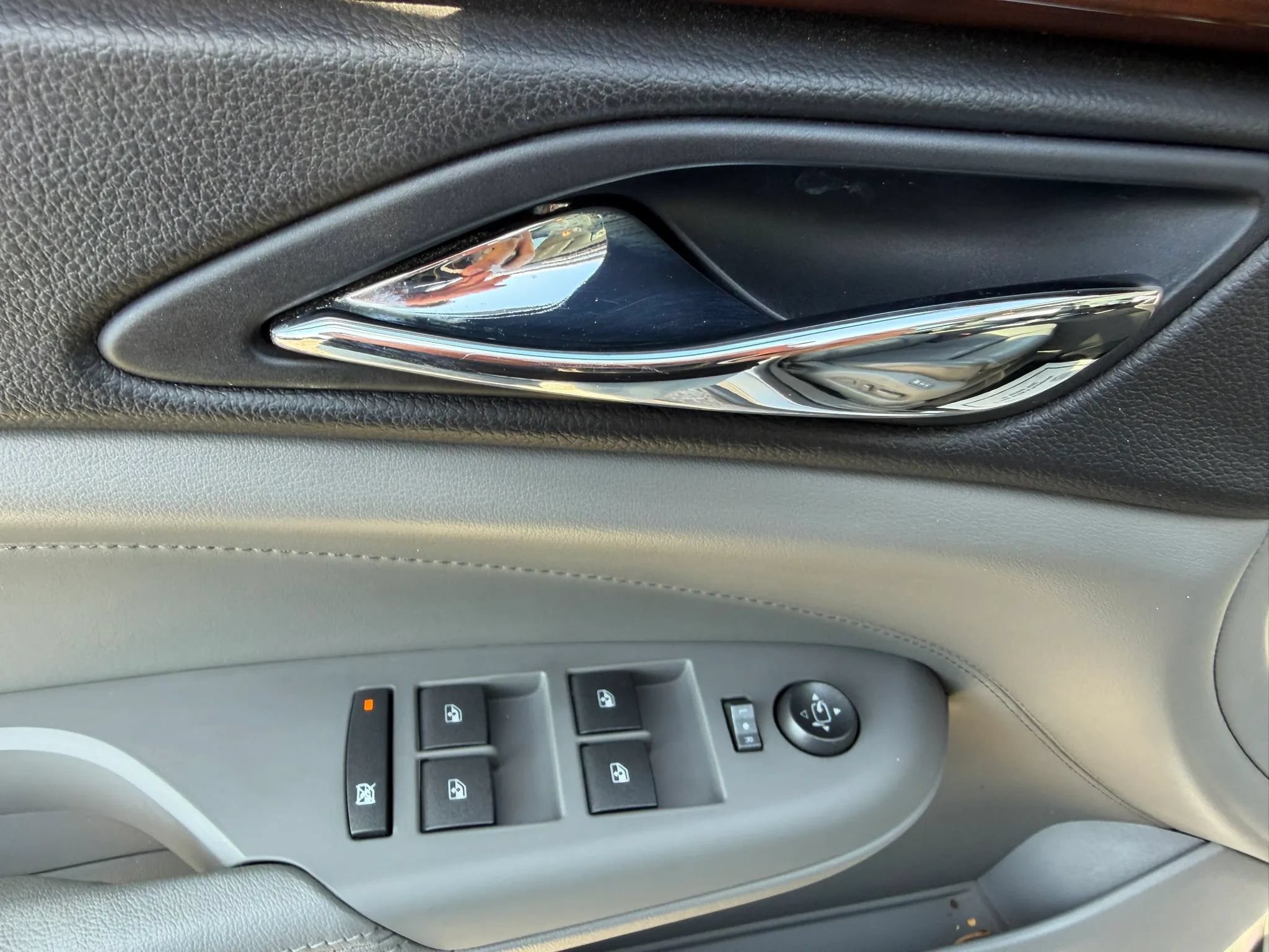 Used 2011 Cadillac SRX Luxury FWD image 14