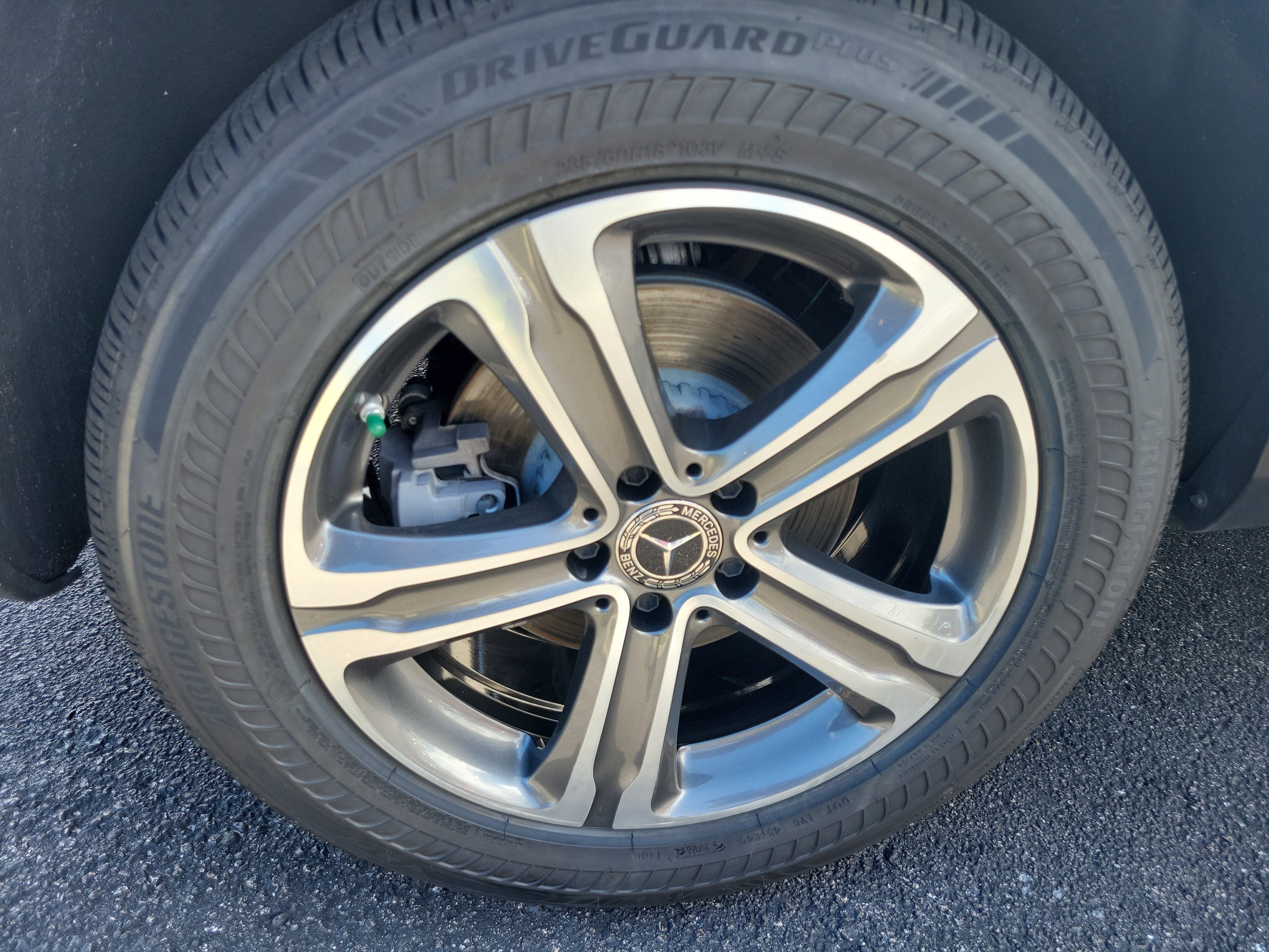 Used 2021 Mercedes-Benz GLC 300 image 6