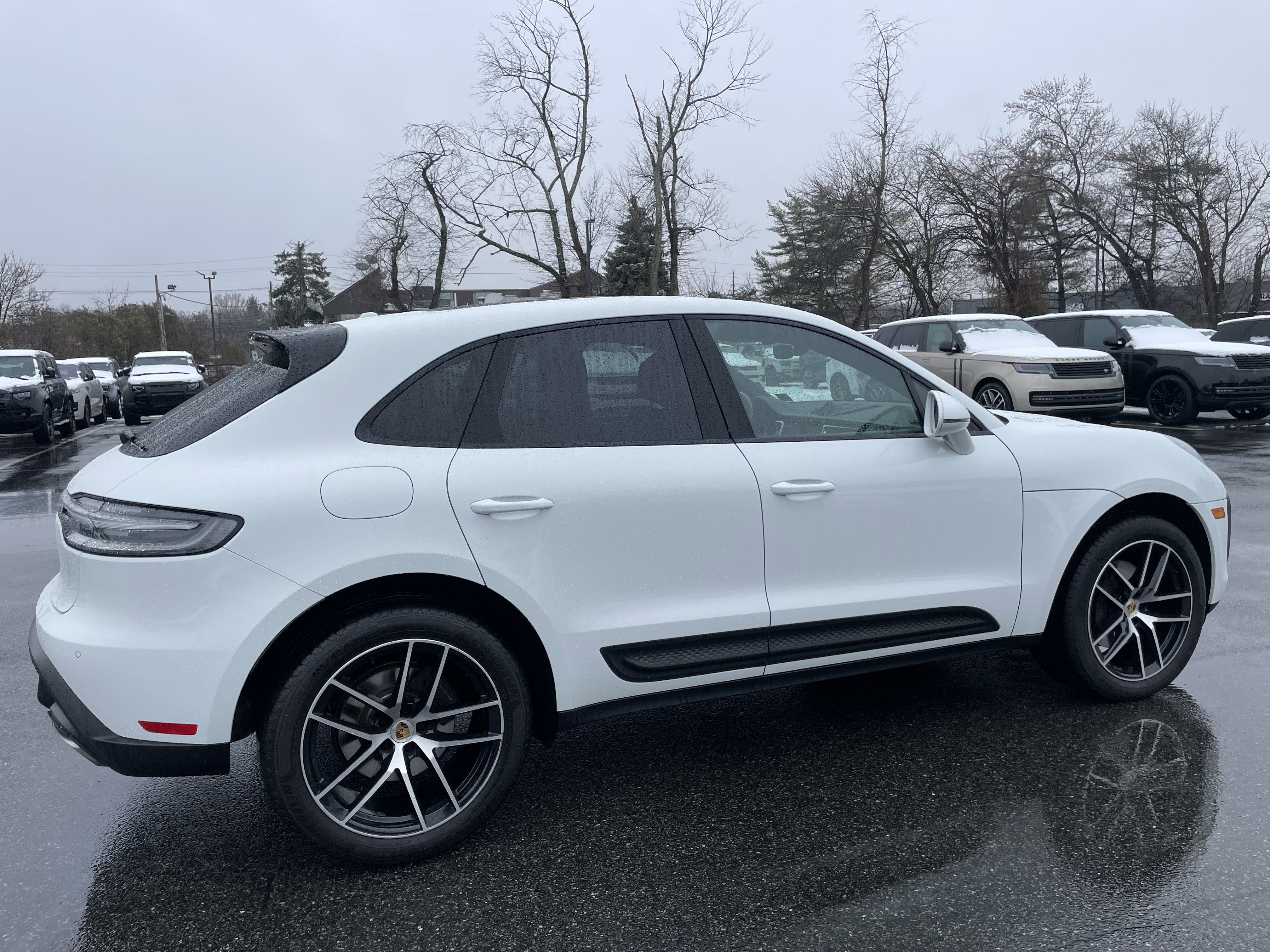 Used 2022 Porsche Macan image 7