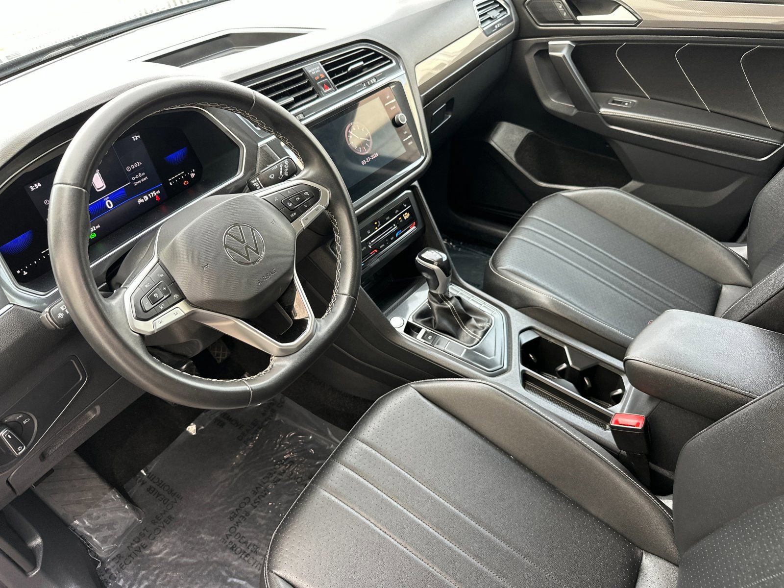 Used 2023 Volkswagen Tiguan SE FWD image 10