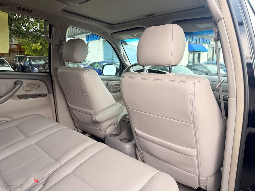 Used 2006 Toyota Sequoia Limited AWD/4WD image 16