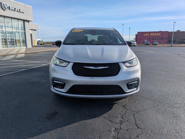 New 2026 Chrysler Pacifica Select image 13