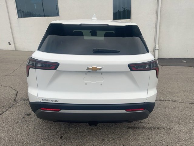New 2026 Chevrolet Equinox LT w/ Convenience Package II image 4
