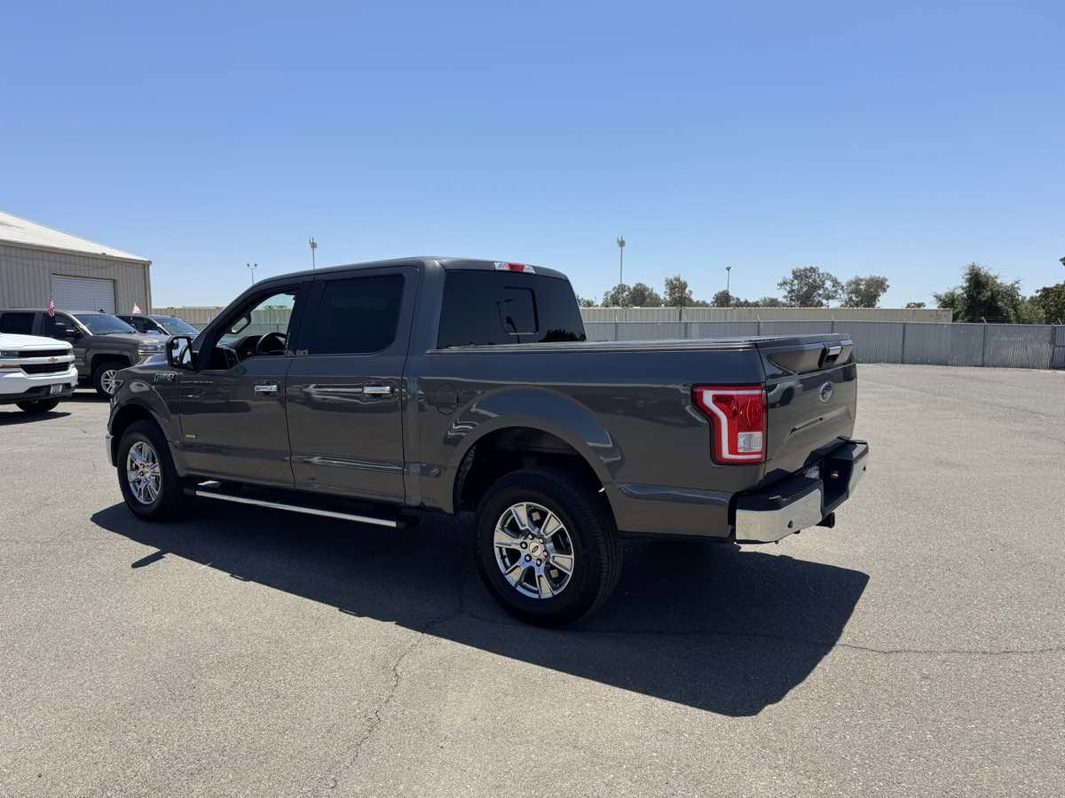 Used 2017 Ford F150 XLT w/ Equipment Group 302A Luxury image 8