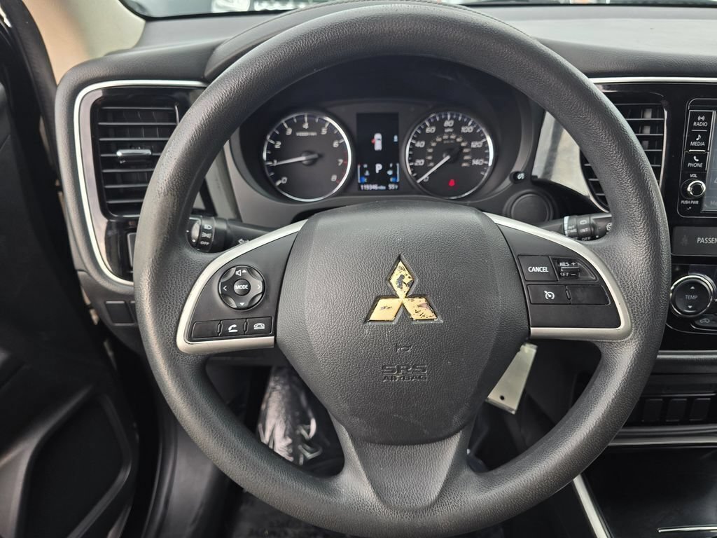 Used 2018 Mitsubishi Outlander ES FWD image 26