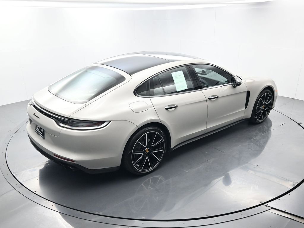 Certified 2022 Porsche Panamera Platinum Edition image 43