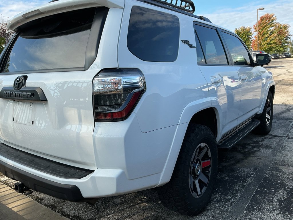 Used 2017 Toyota 4Runner TRD Off-Road Premium AWD/4WD image 13