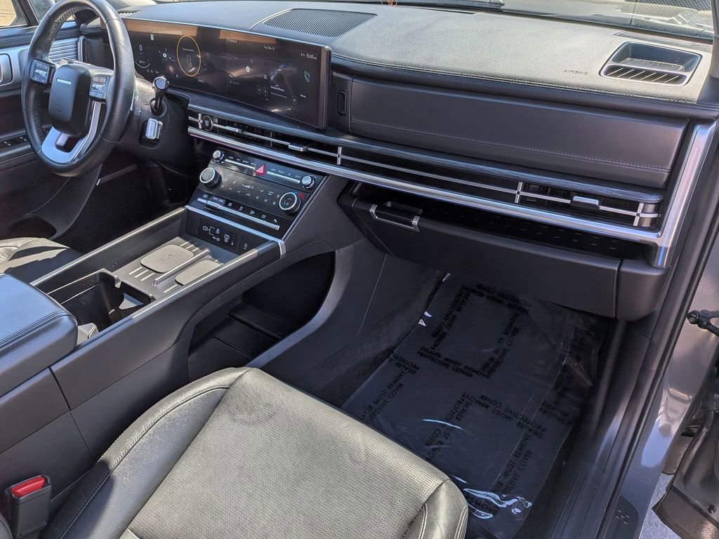 Used 2025 Hyundai Santa Fe Limited image 31