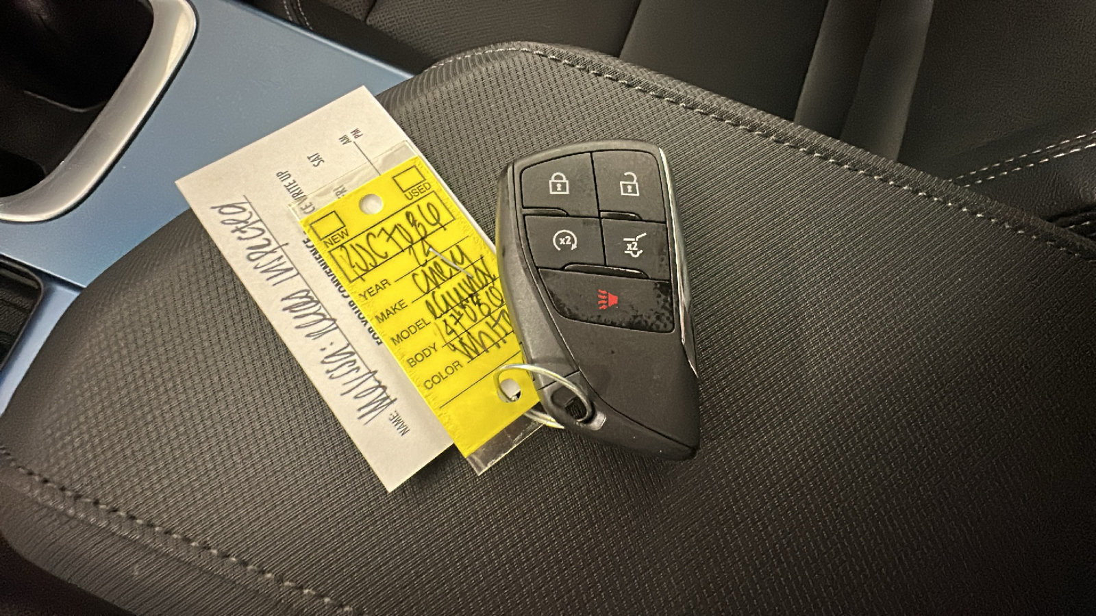 Used 2024 Chevrolet Equinox EV LT FWD image 25