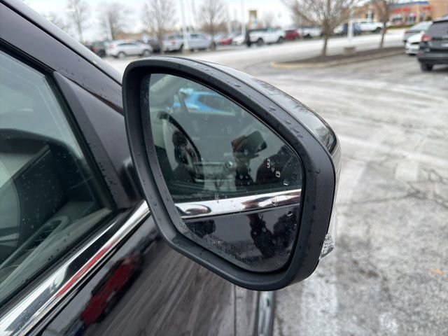 Used 2025 Ford Expedition Active image 15