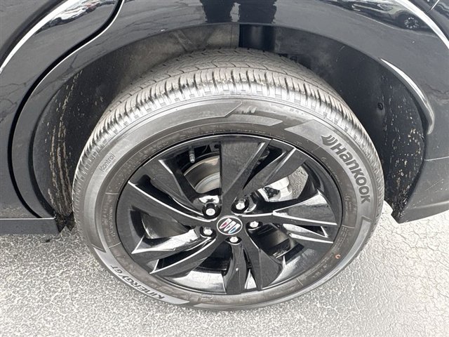 Certified 2024 Buick Encore GX Sport Touring w/ Comfort Package AWD/4WD image 31