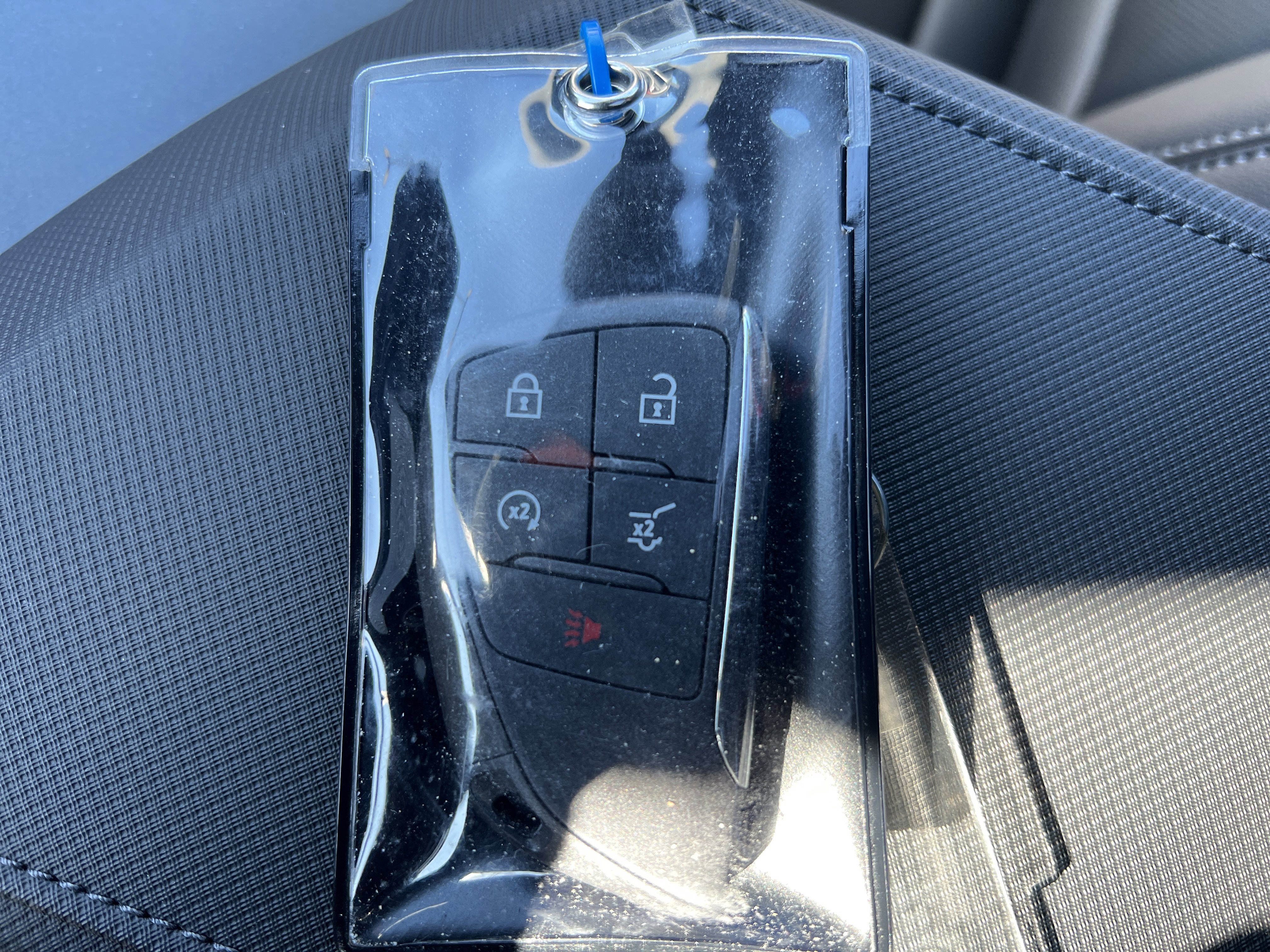 New 2025 Chevrolet Equinox EV RS w/ Convenience Package II image 38