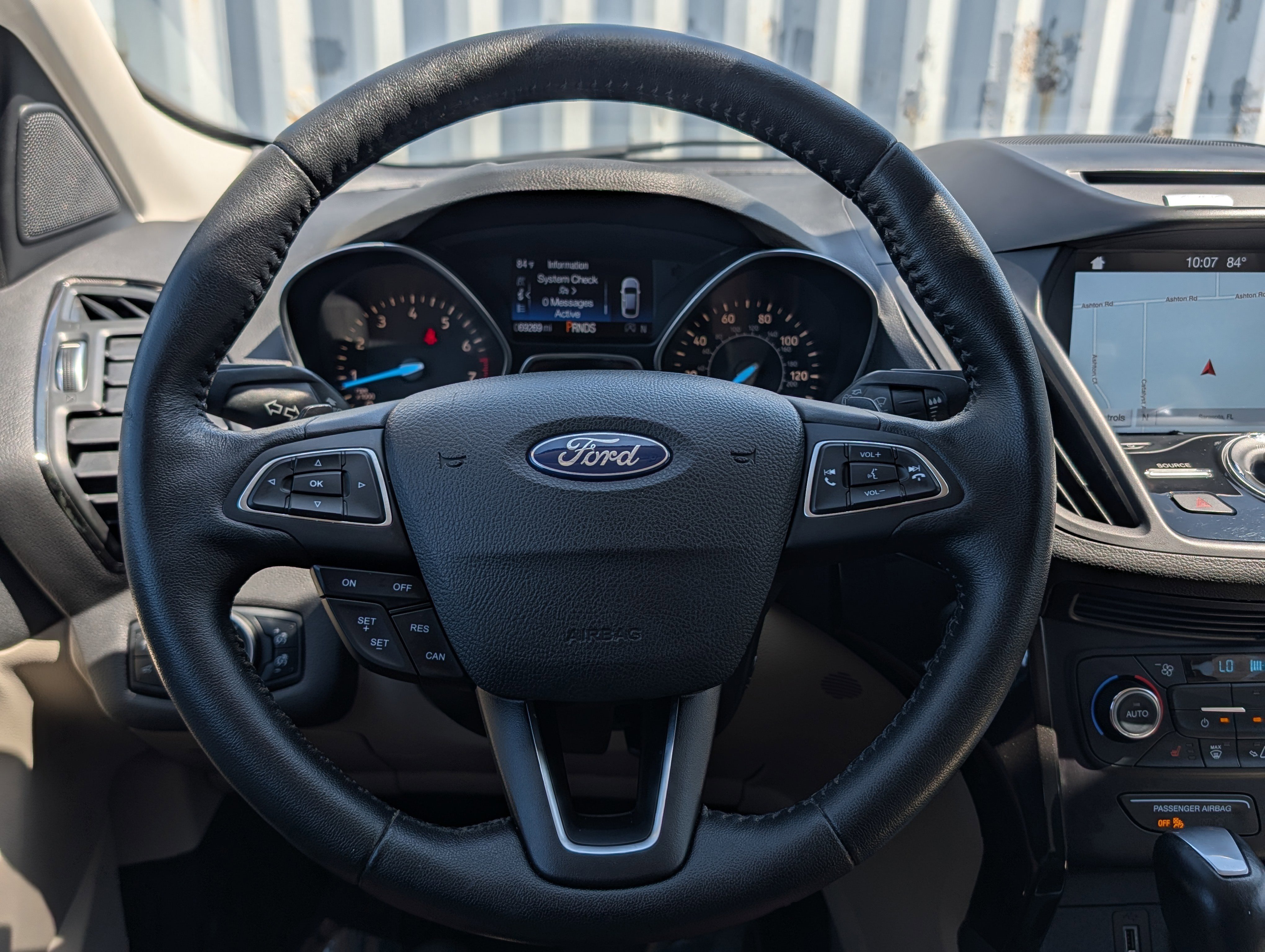 Certified 2017 Ford Escape Titanium FWD image 27