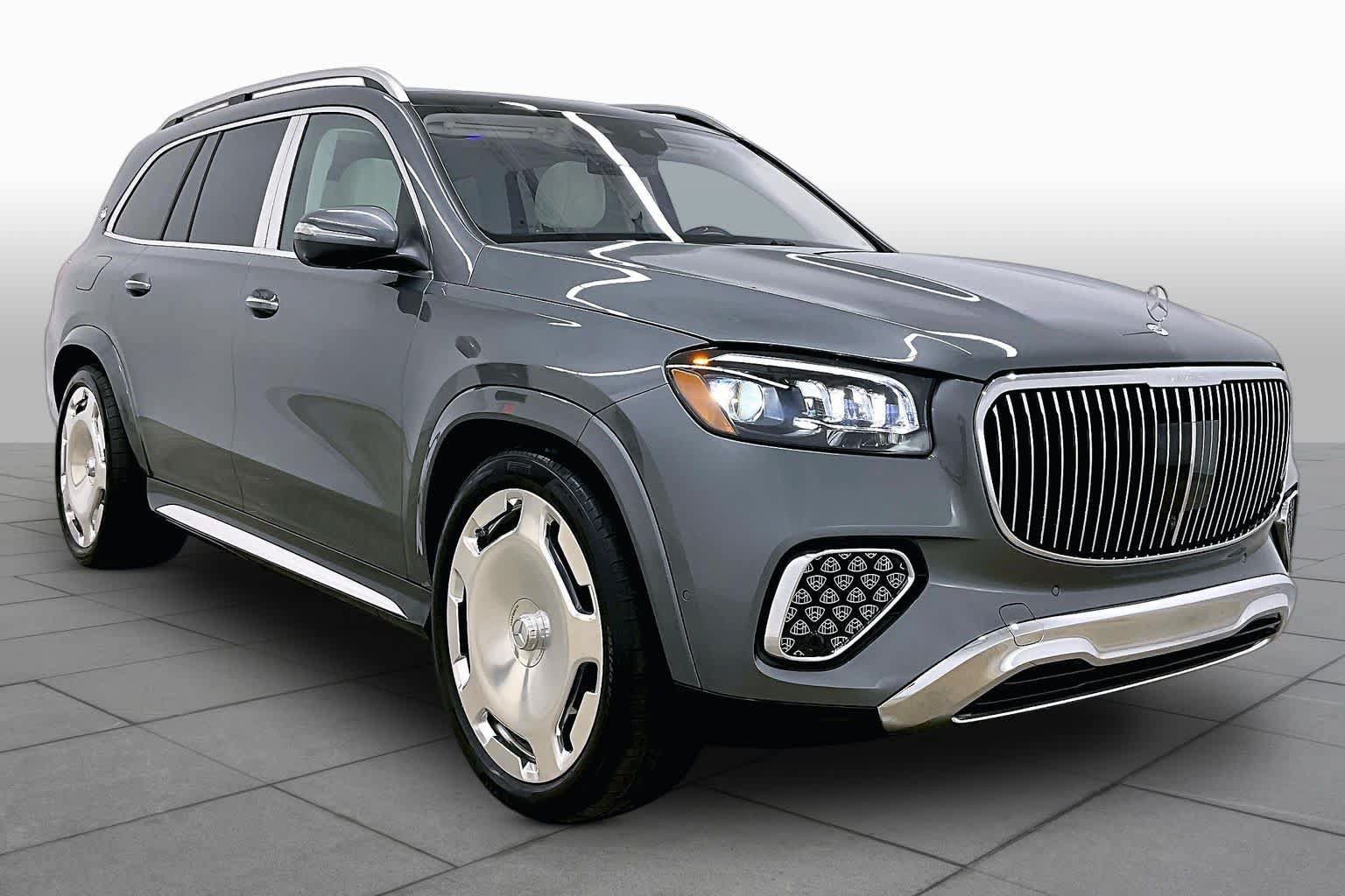 Used 2026 Mercedes-Benz Maybach GLS 600 4MATIC image 3