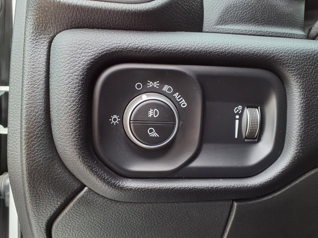 Used 2024 RAM 2500 Big Horn w/ Bed Utility Group image 8