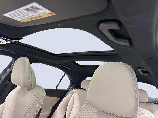 Used 2025 Mercedes-Benz C 300 4MATIC Sedan image 29