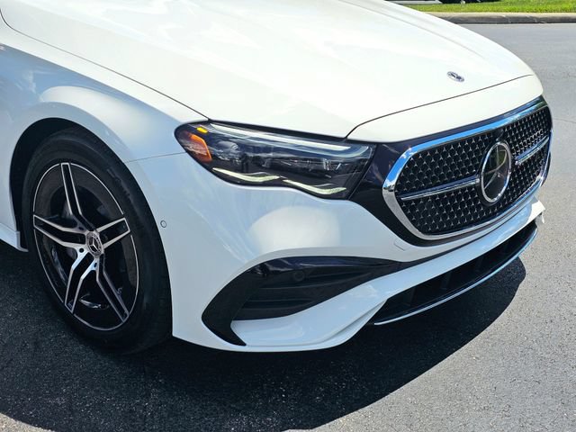 New 2026 Mercedes-Benz E 450 4MATIC Sedan image 4