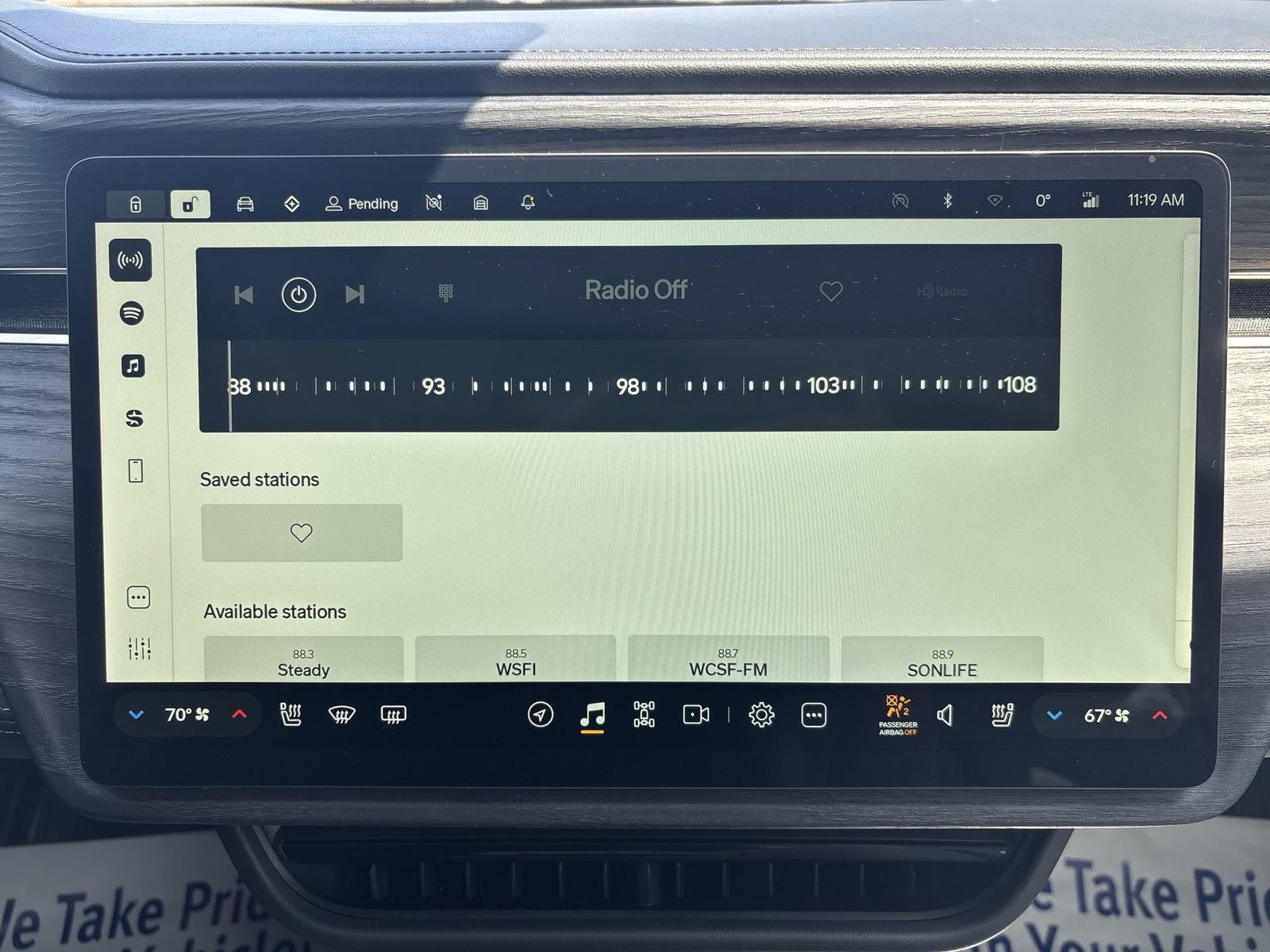 Used 2023 Rivian R1S Adventure AWD/4WD image 17