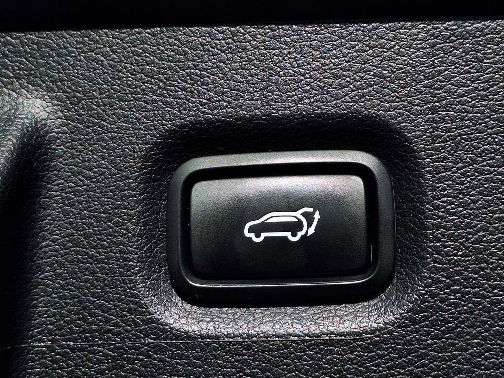 Certified 2023 Hyundai Santa Fe XRT image 31