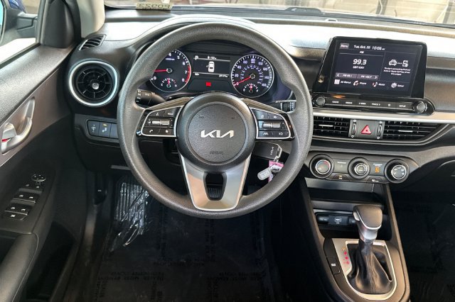 Used 2024 Kia Forte LXS w/ LXS Technology Package FWD image 13