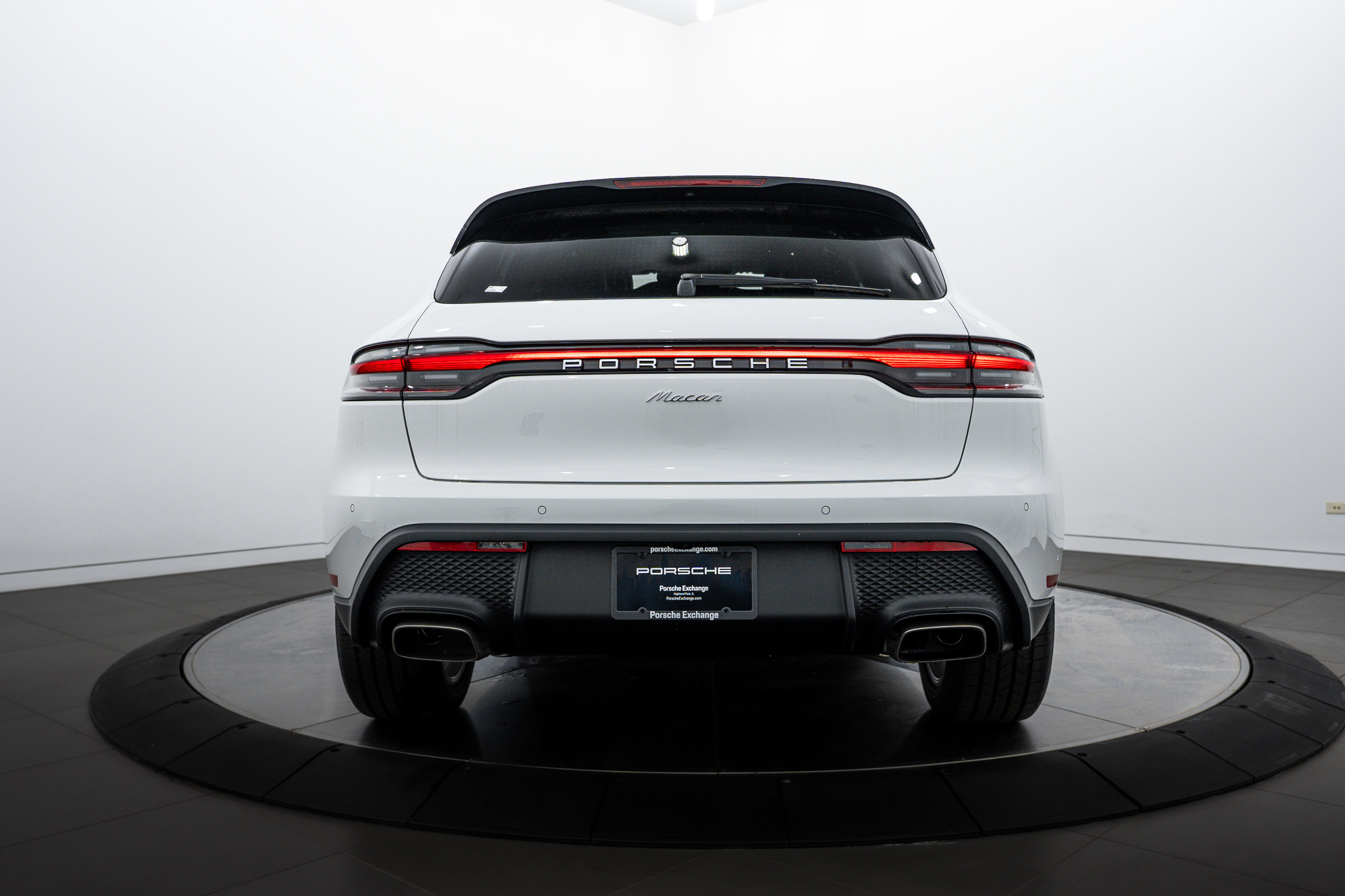 New 2026 Porsche Macan image 6