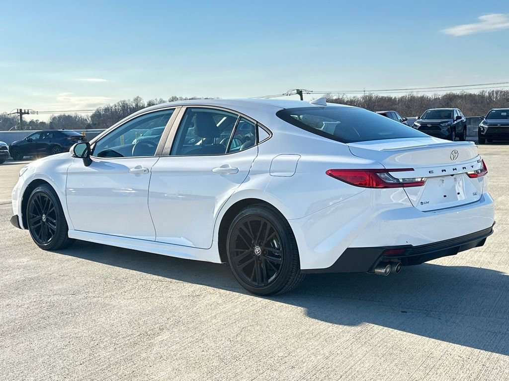 Certified 2025 Toyota Camry SE image 3