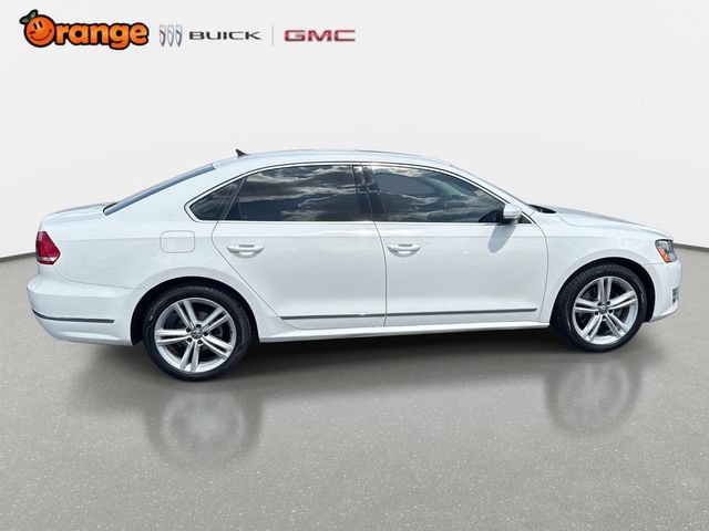 Used 2015 Volkswagen Passat 1.8T SEL Premium FWD image 2