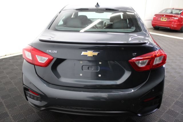 Used 2017 Chevrolet Cruze LT w/ Convenience Package FWD image 6