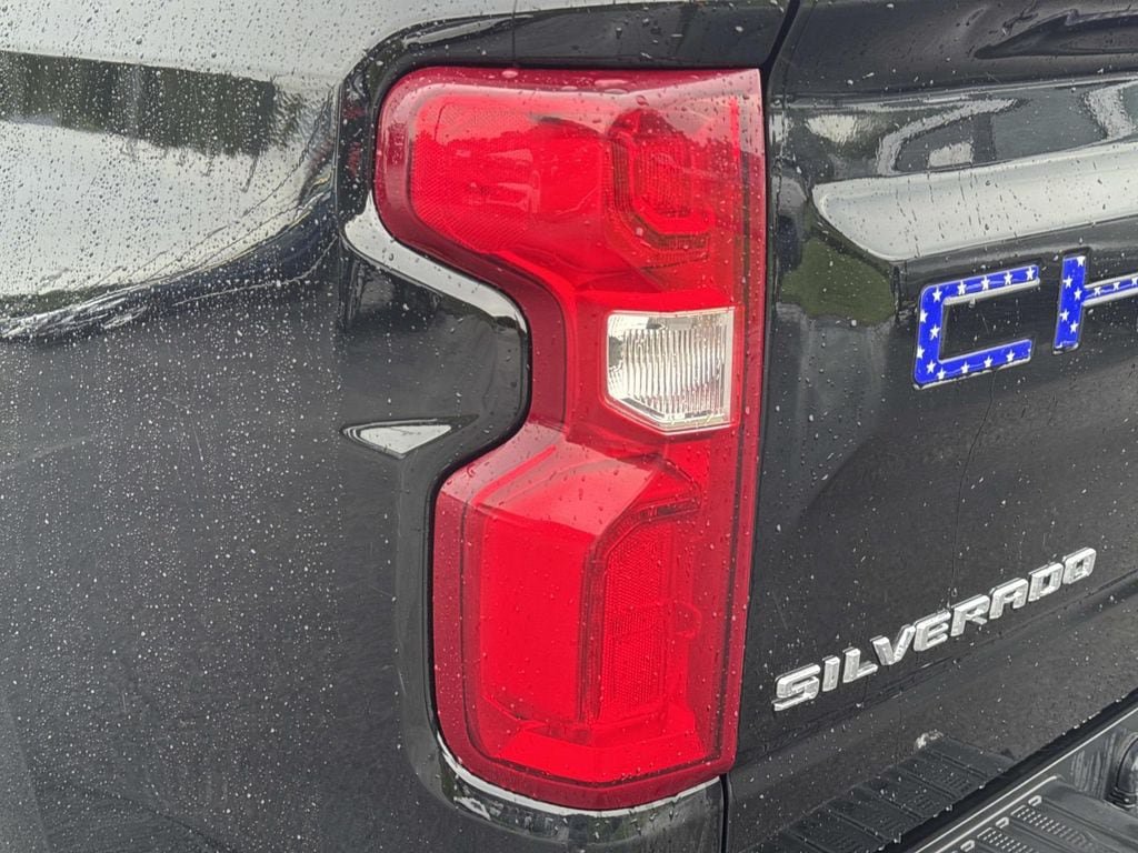 Used 2023 Chevrolet Silverado 1500 RST AWD/4WD image 10