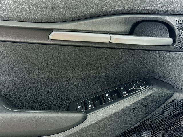 Used 2023 Kia Seltos LX image 13