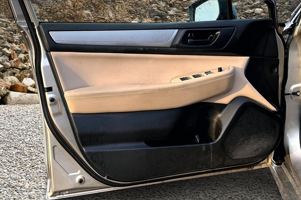 Used 2016 Subaru Legacy 2.5i image 21