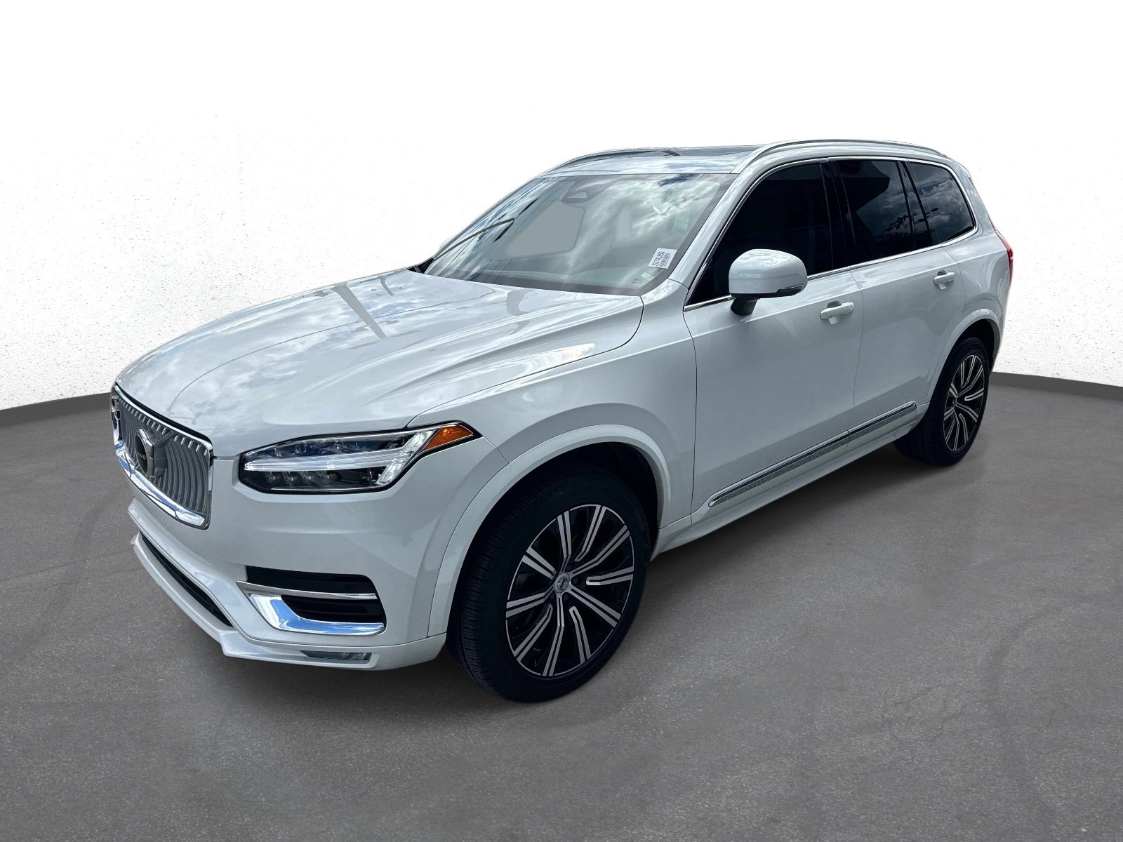 Used 2025 Volvo XC90 B5 Core w/ Protection Package Premier AWD/4WD image 7