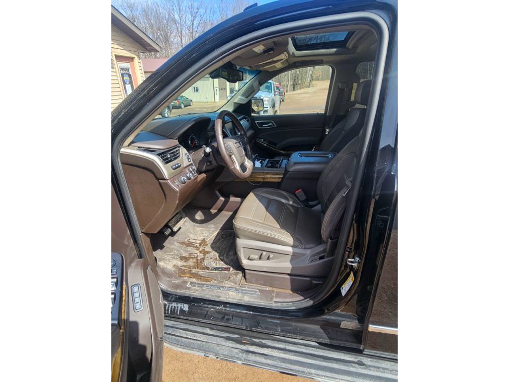 Used 2017 GMC Yukon Denali w/ Open Road Package image 8