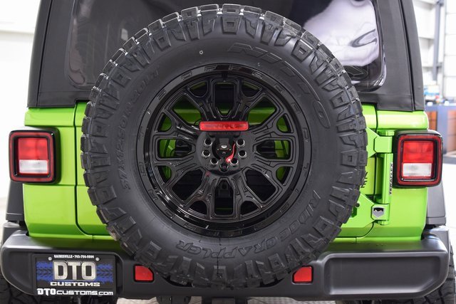 Used 2025 Jeep Wrangler Sport image 24