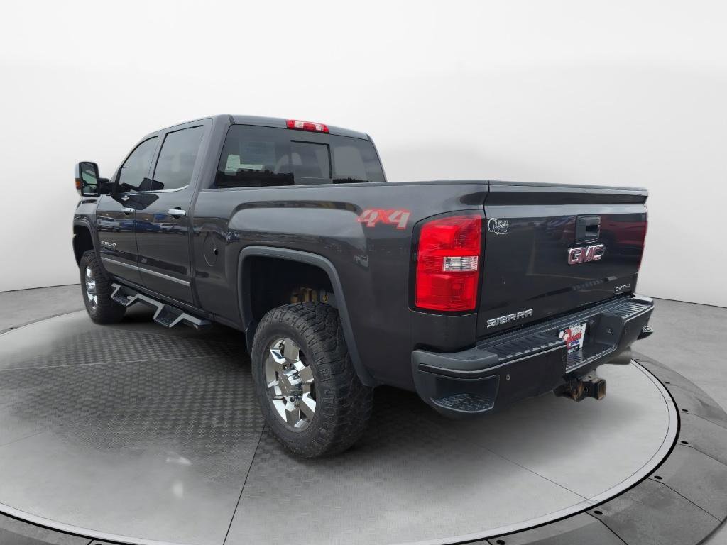 Used 2016 GMC Sierra 3500 Denali w/ Duramax Plus Package image 3