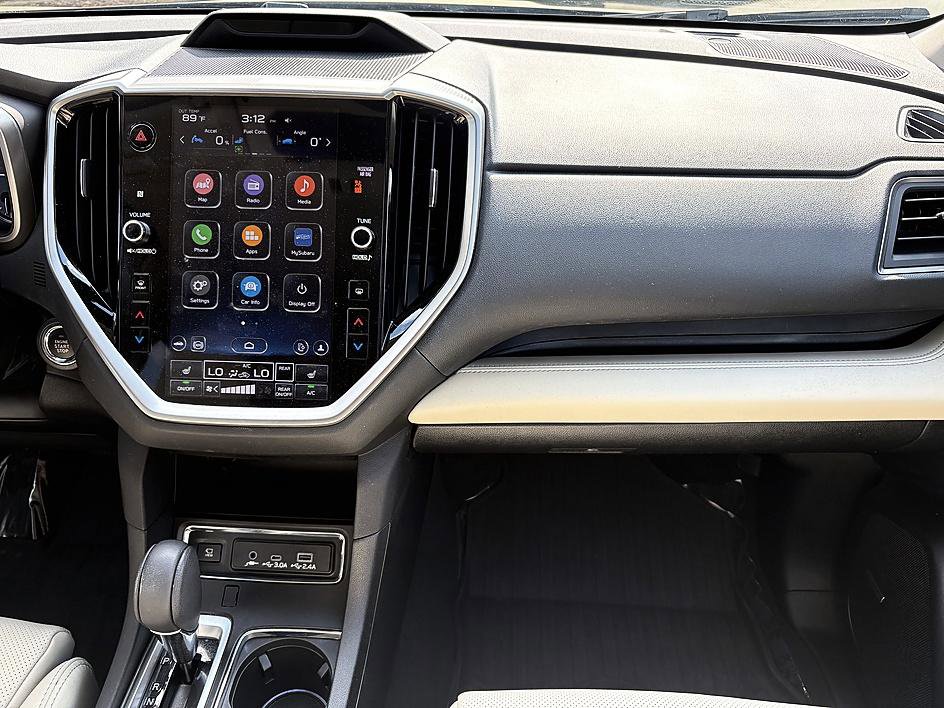 Used 2024 Subaru Ascent Limited w/ Technology Package image 14