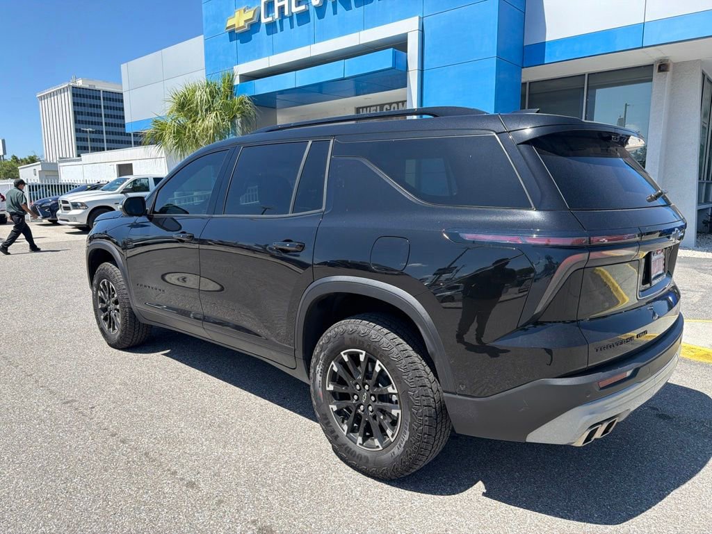 Used 2025 Chevrolet Traverse Z71 w/ Enhanced Driving Package AWD/4WD image 13