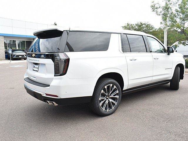 New 2025 Chevrolet Suburban High Country image 6