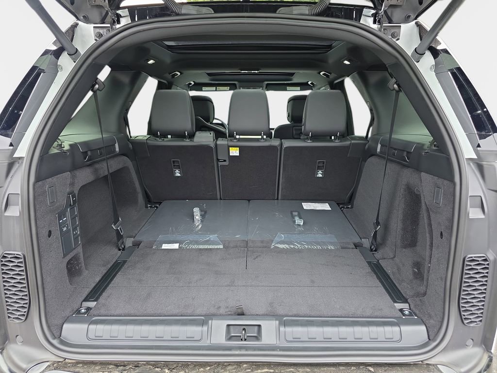 New 2026 Land Rover Discovery Dynamic SE AWD/4WD image 12