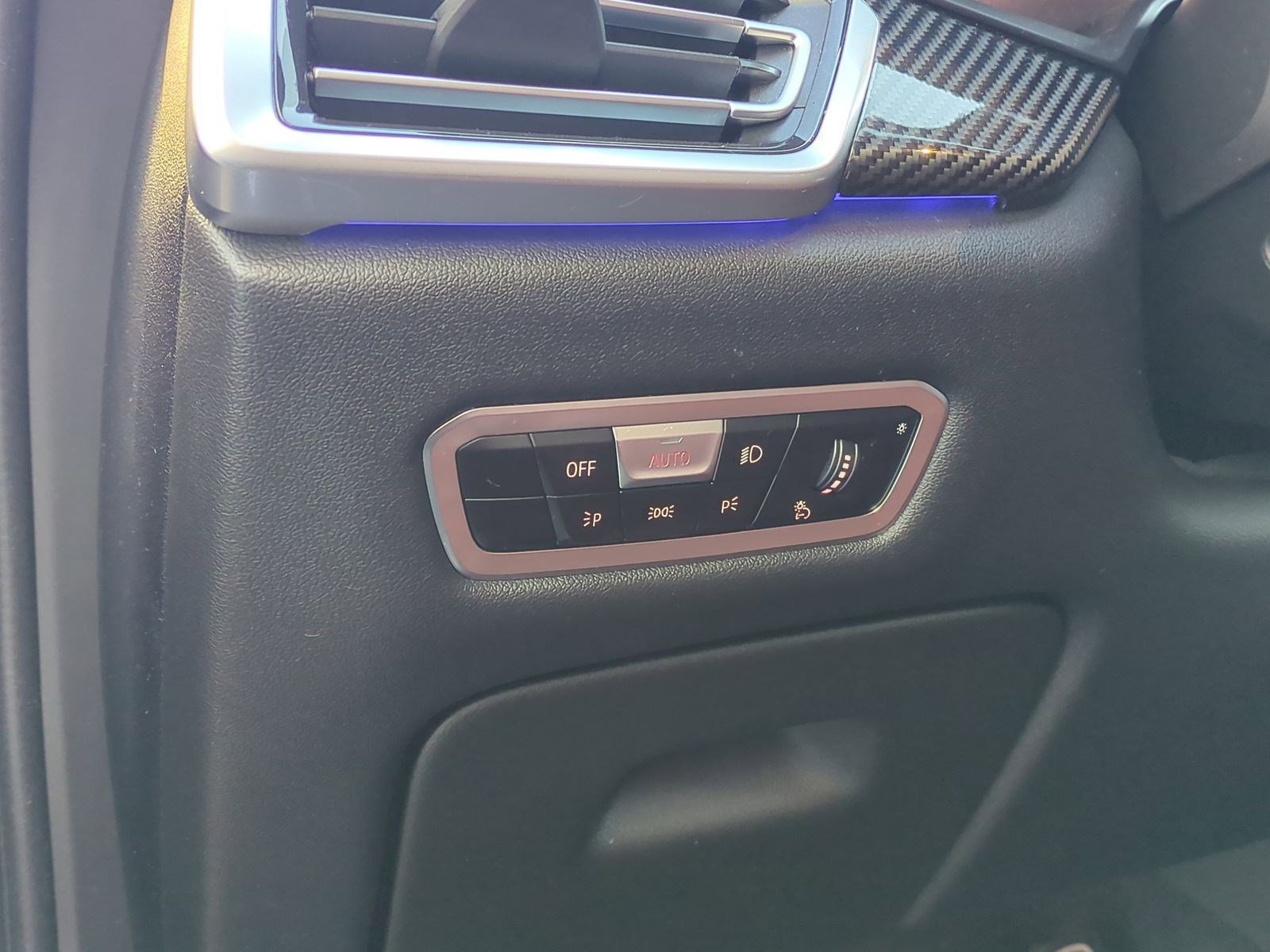 Used 2023 BMW X6 M50i w/ Parking Assistance Package image 16