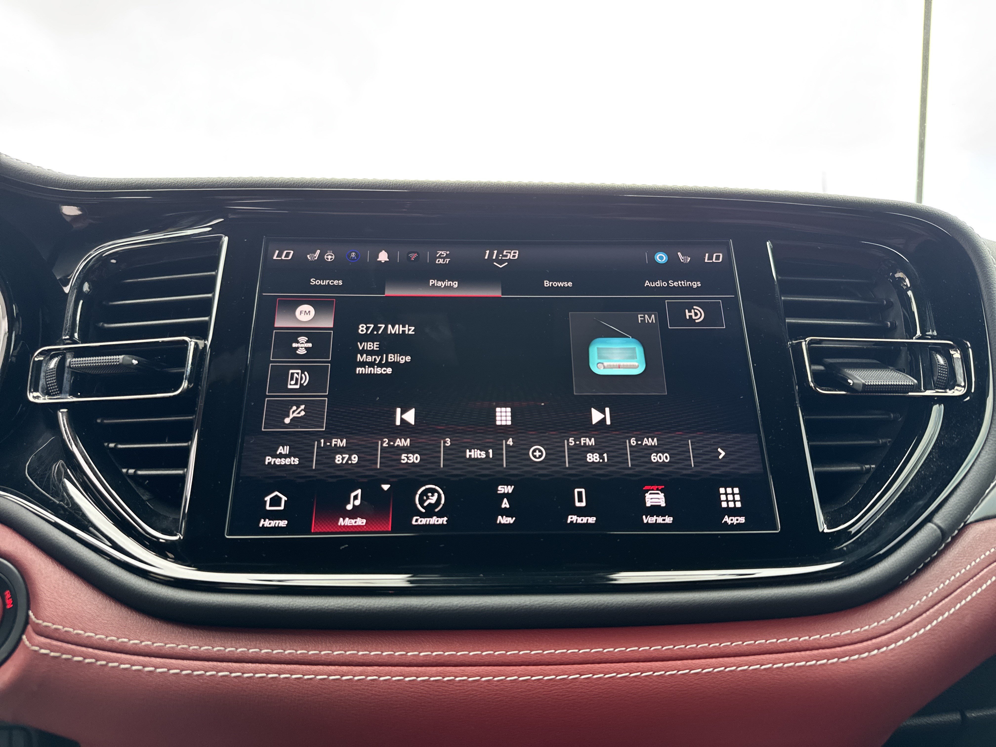 Used 2024 Dodge Durango SRT AWD/4WD image 24