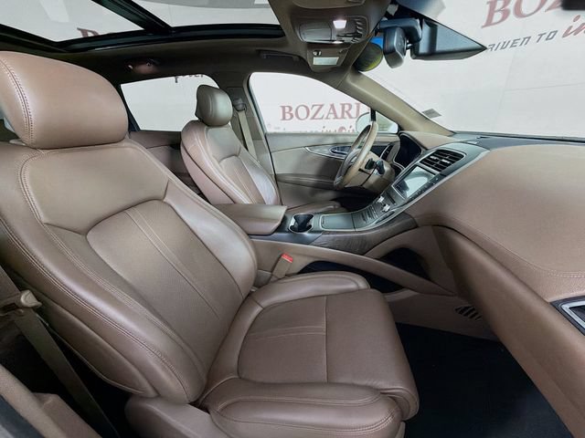 Used 2018 Lincoln MKX Reserve w/ Driver Assistance Package FWD image 35