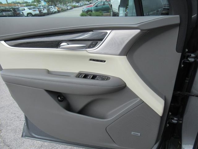 Used 2020 Cadillac XT6 Premium Luxury AWD/4WD image 21