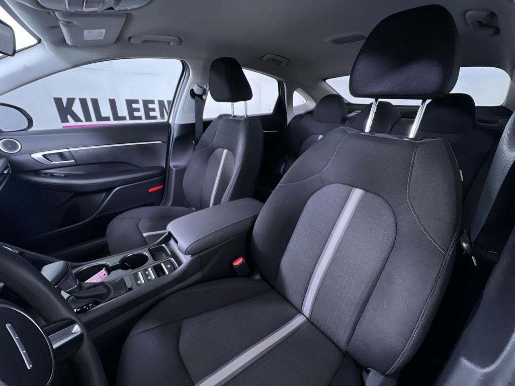 Used 2025 Hyundai Sonata SE image 13