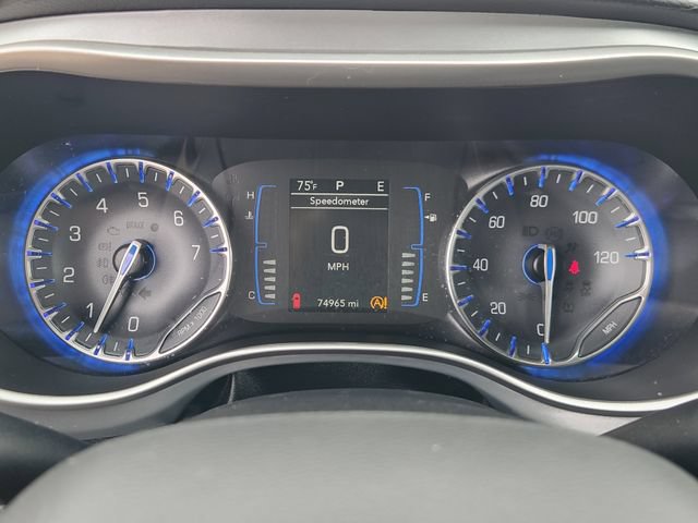 Used 2020 Chrysler Pacifica Touring-L w/ S Appearance Package FWD image 14