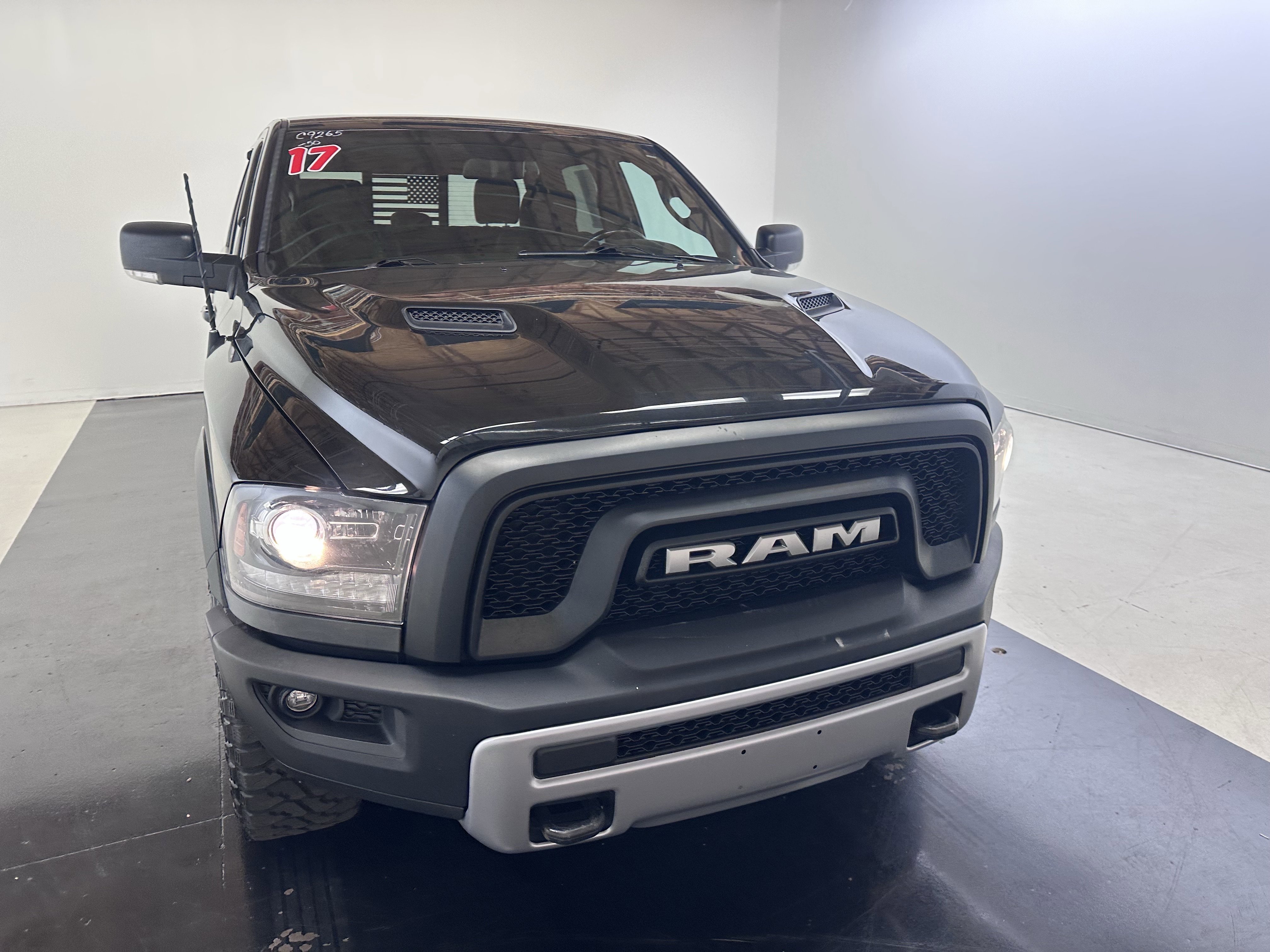 Used 2017 RAM 1500 Rebel w/ Luxury Group image 5