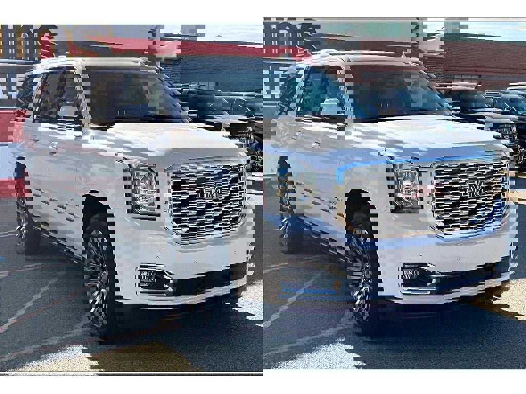 Used 2019 GMC Yukon XL Denali w/ Denali Ultimate Package image 12
