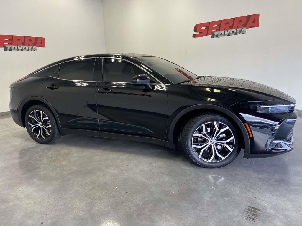 Certified 2025 Toyota Crown Nightshade image 2